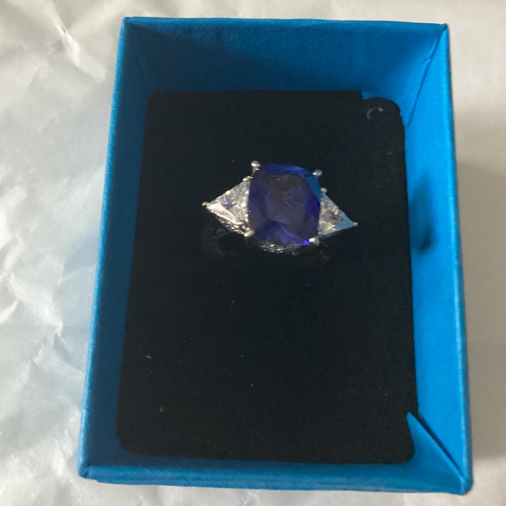 Blue Sapphire Sterling Silver Ring  (JTV Size:7)  ( New)